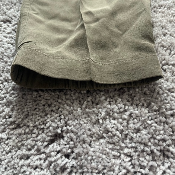 Theory silk cargo pants, size medium WORN ONCE and dry cleaned - Picture 11 of 11